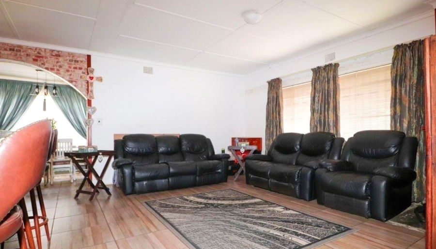 3 Bedroom Property for Sale in Meiringspark North West